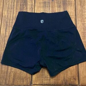 Born primitive workout shorts